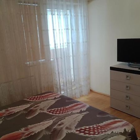 Apartament Ultracentral Kfc Craiova Kültér fotó