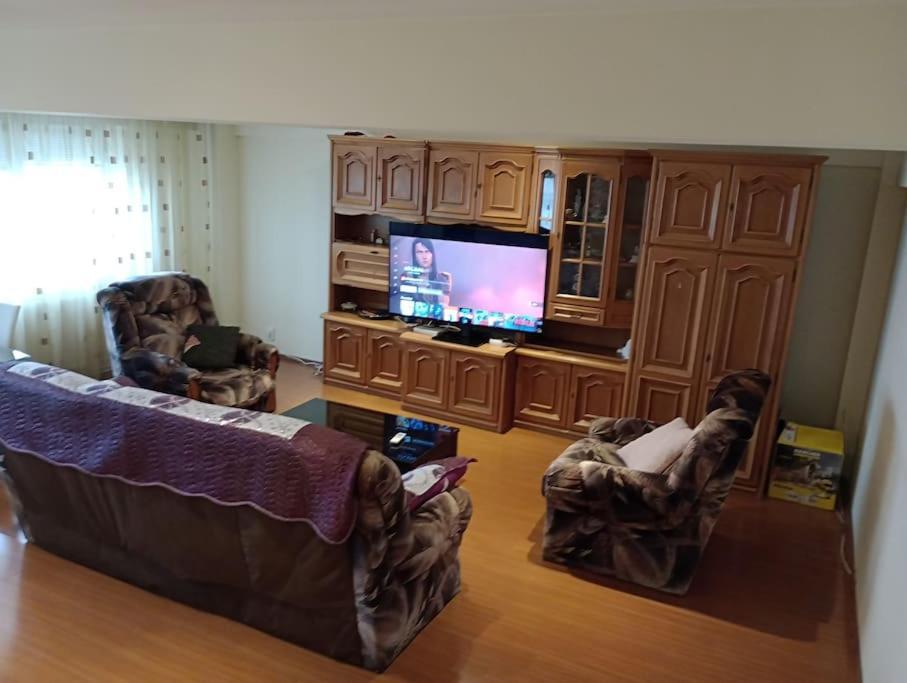 Apartament Ultracentral Kfc Craiova Kültér fotó